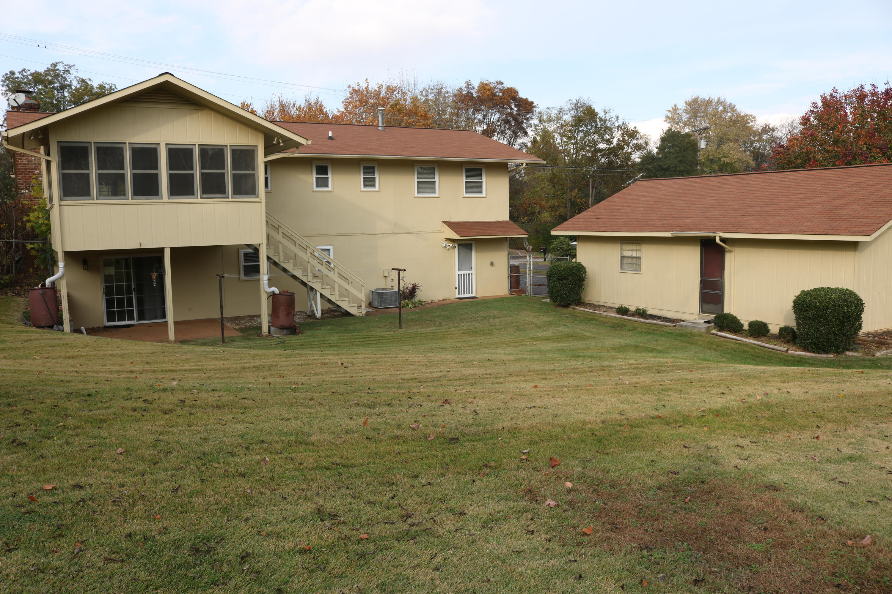 1117 Roderick Road Knoxville, TN 37923 - Photo 4 of 32 Backyard
