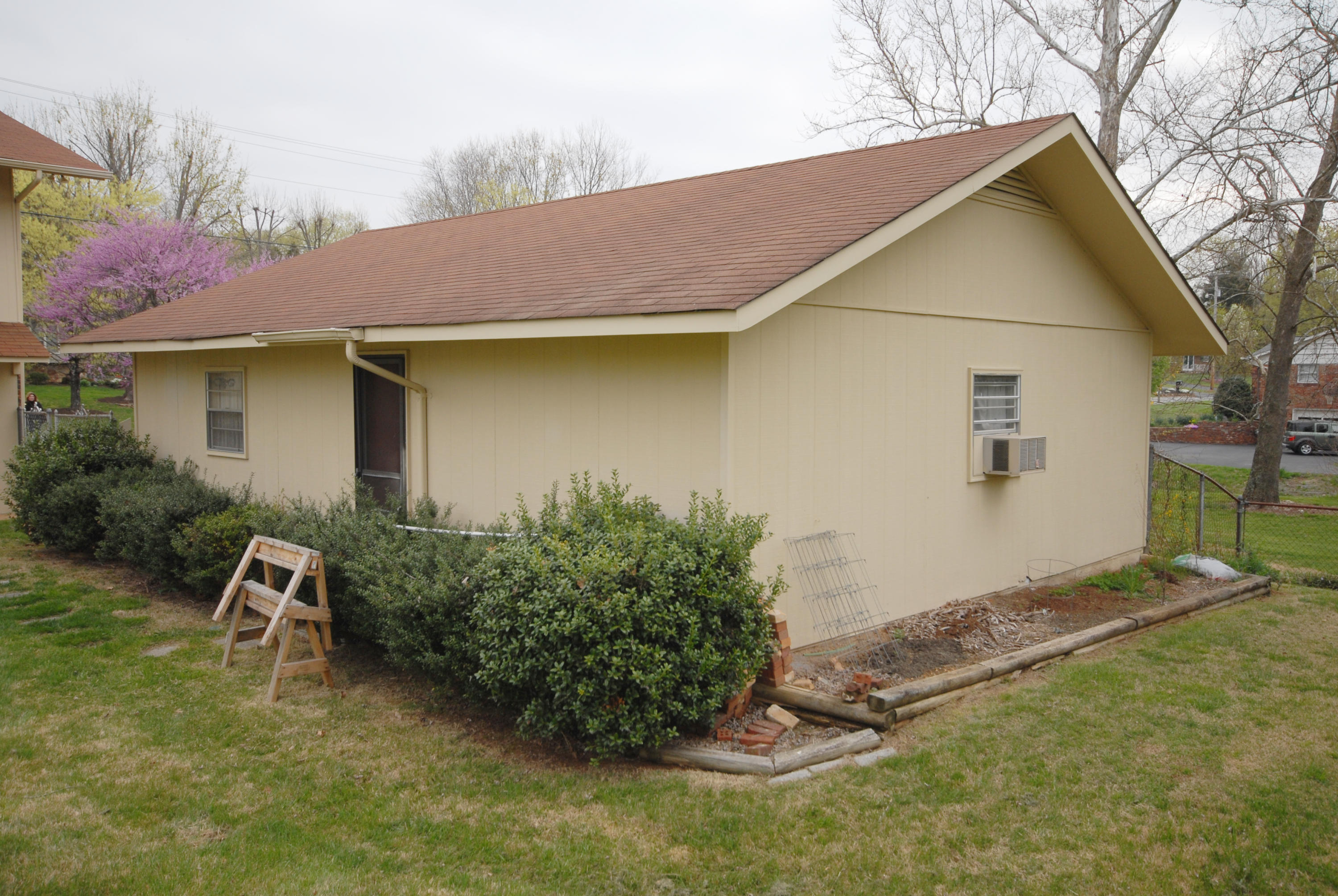 1117 Roderick Road Knoxville, TN 37923 - Photo 6 of 32 GarageB