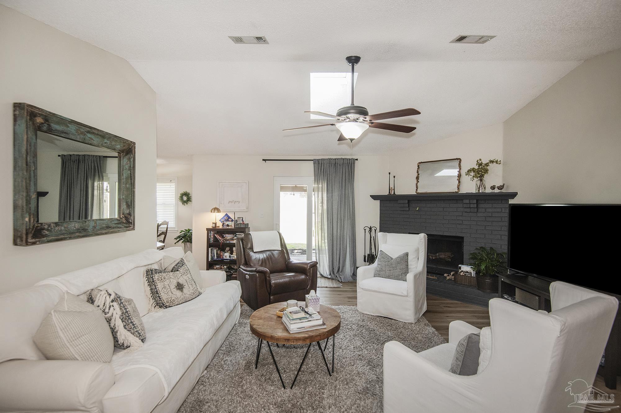 4408 Bellwood Circle Pace, FL 32571 - Photo 4 of 40