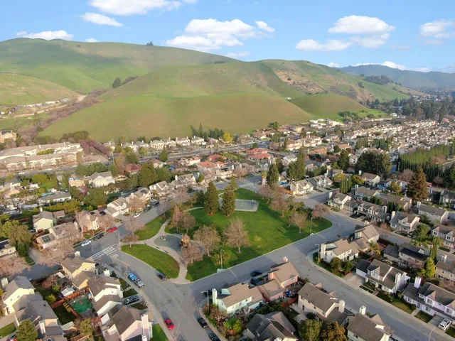 $1,389,000 | 357 Sunnyslope Drive, Fremont, CA 94536