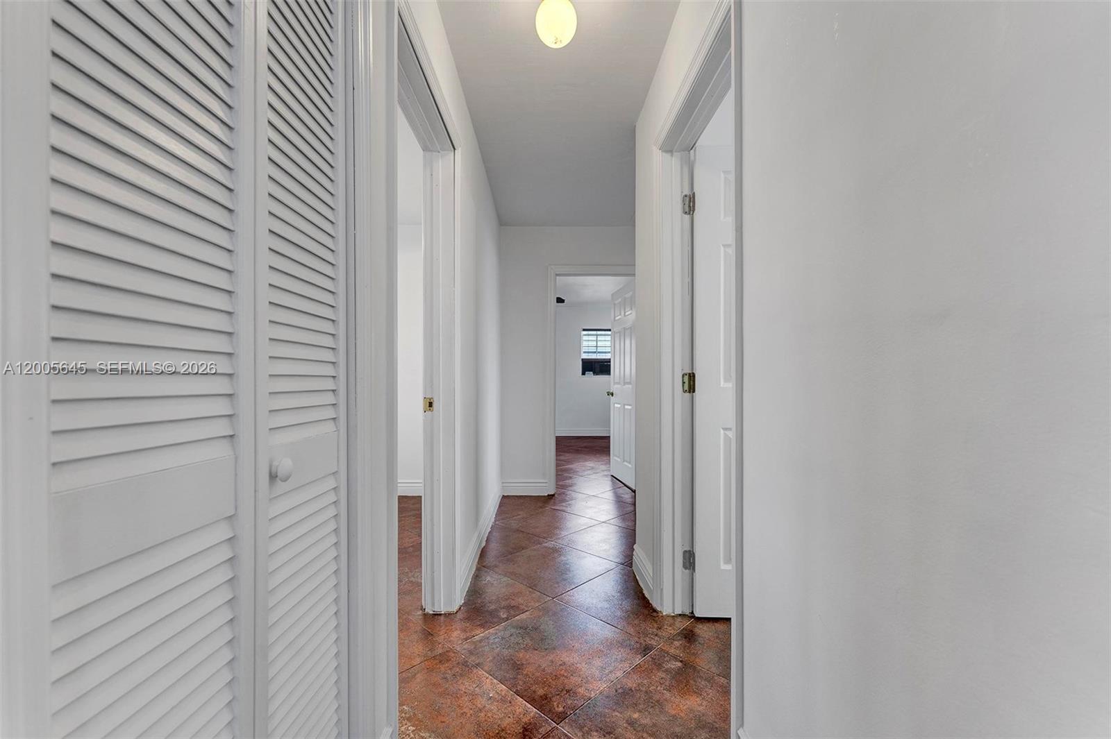 9750 Southwest 74th Street Miami, FL 33173 - Photo 12 of 35