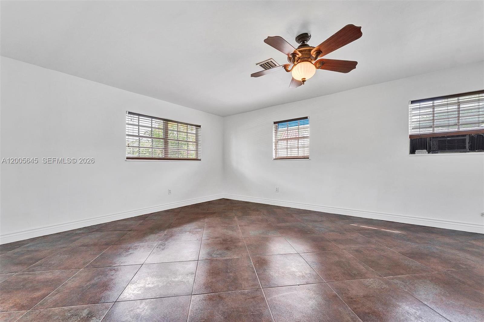 9750 Southwest 74th Street Miami, FL 33173 - Photo 13 of 35