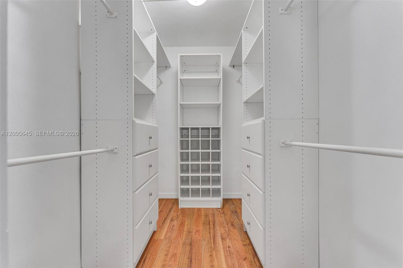 9750 Southwest 74th Street Miami, FL 33173 - Photo 15 of 35