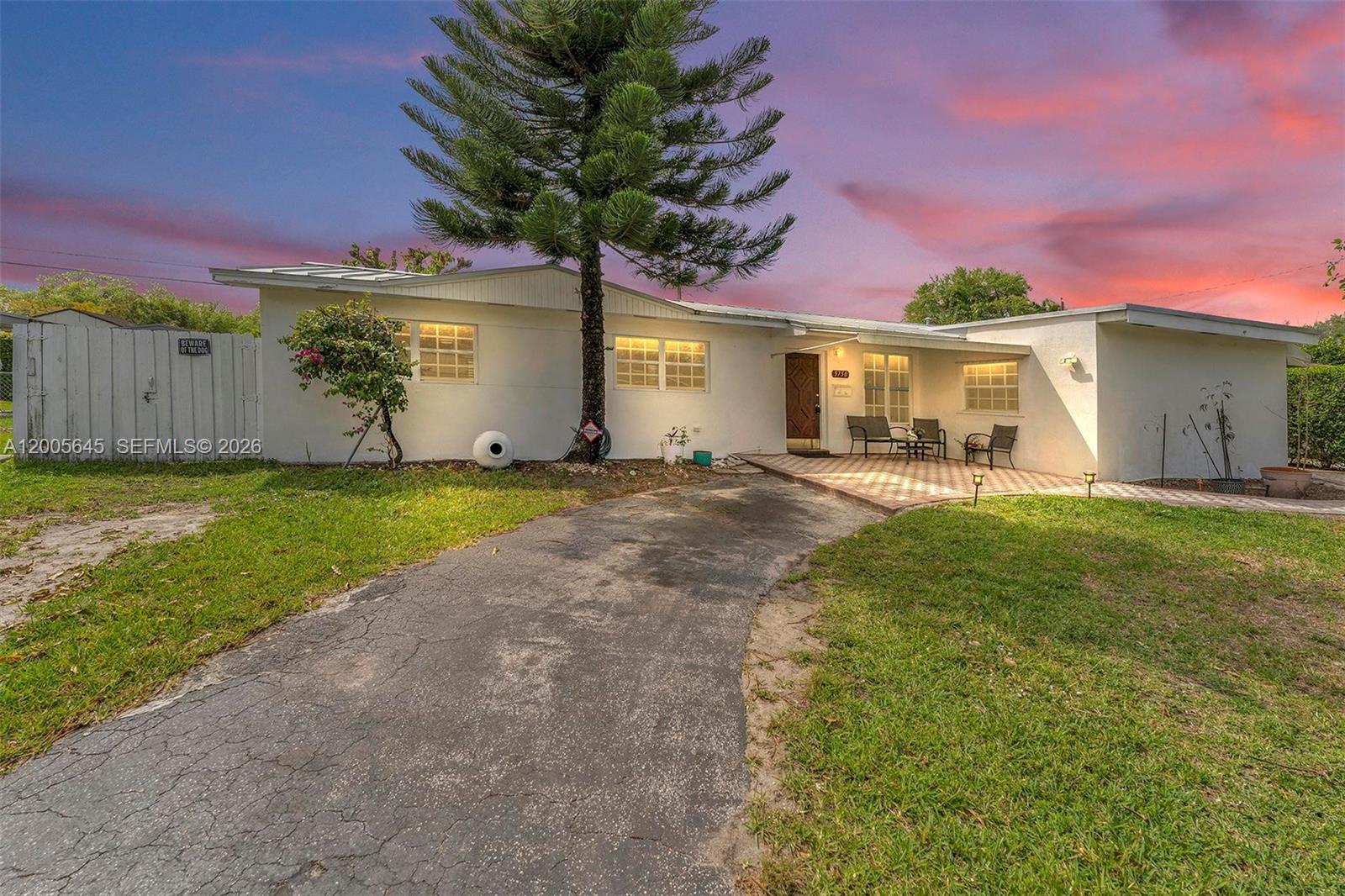 9750 Southwest 74th Street Miami, FL 33173 - Photo 35 of 35