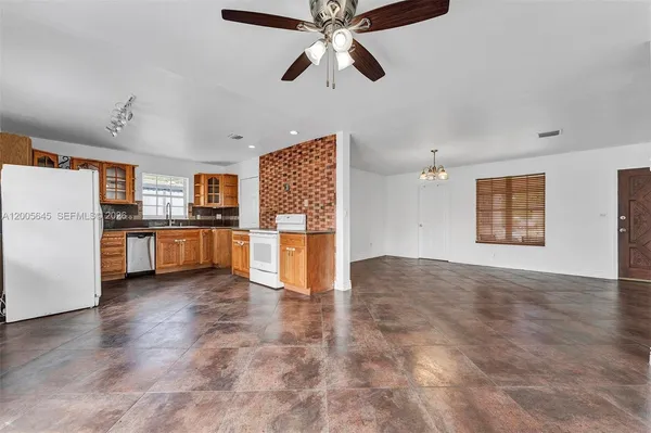 $3,600 | 9750 Southwest 74th Street, Miami, FL 33173