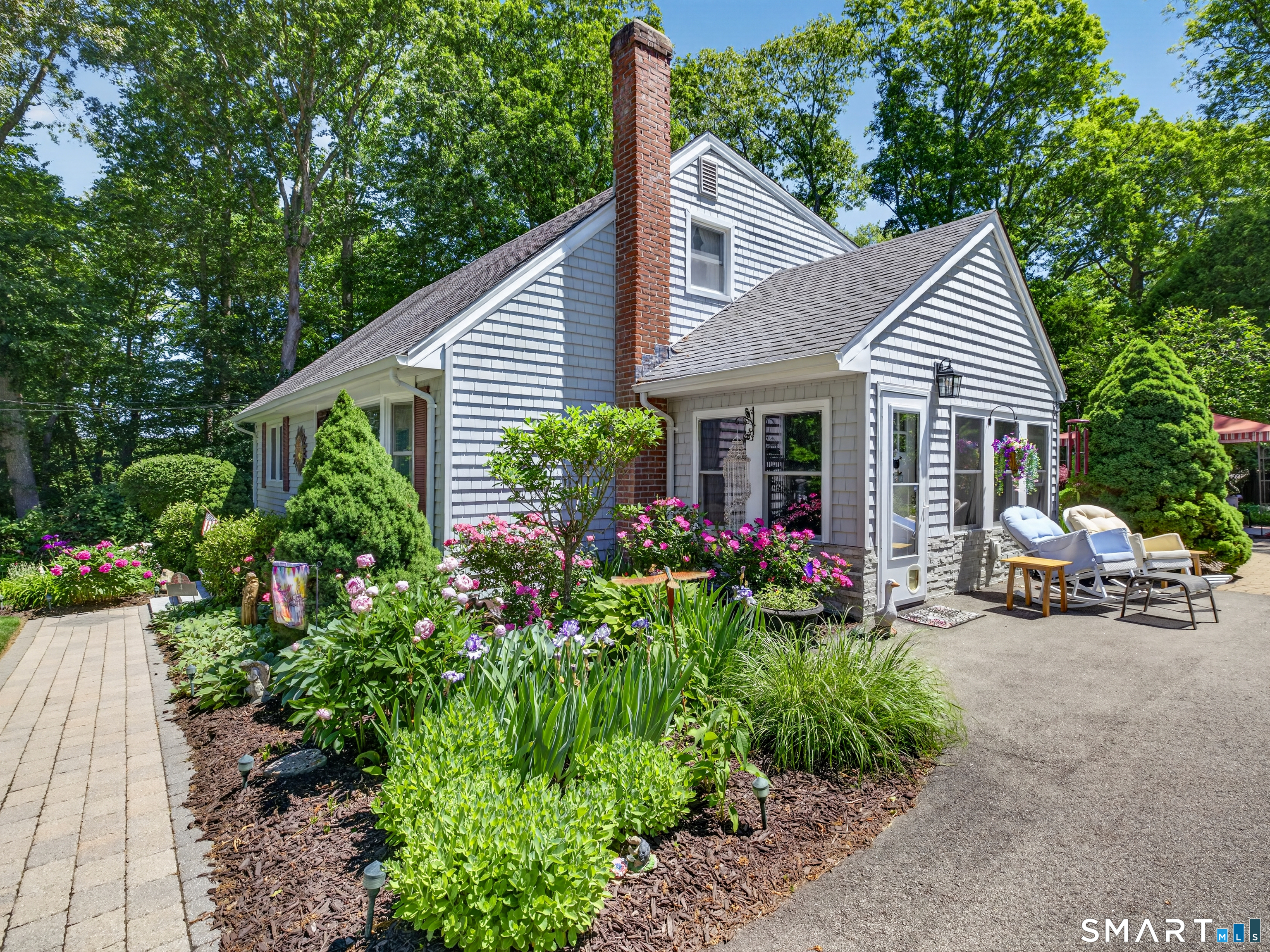 4 Stevens Avenue Ledyard, CT 06339 - Photo 2 of 37