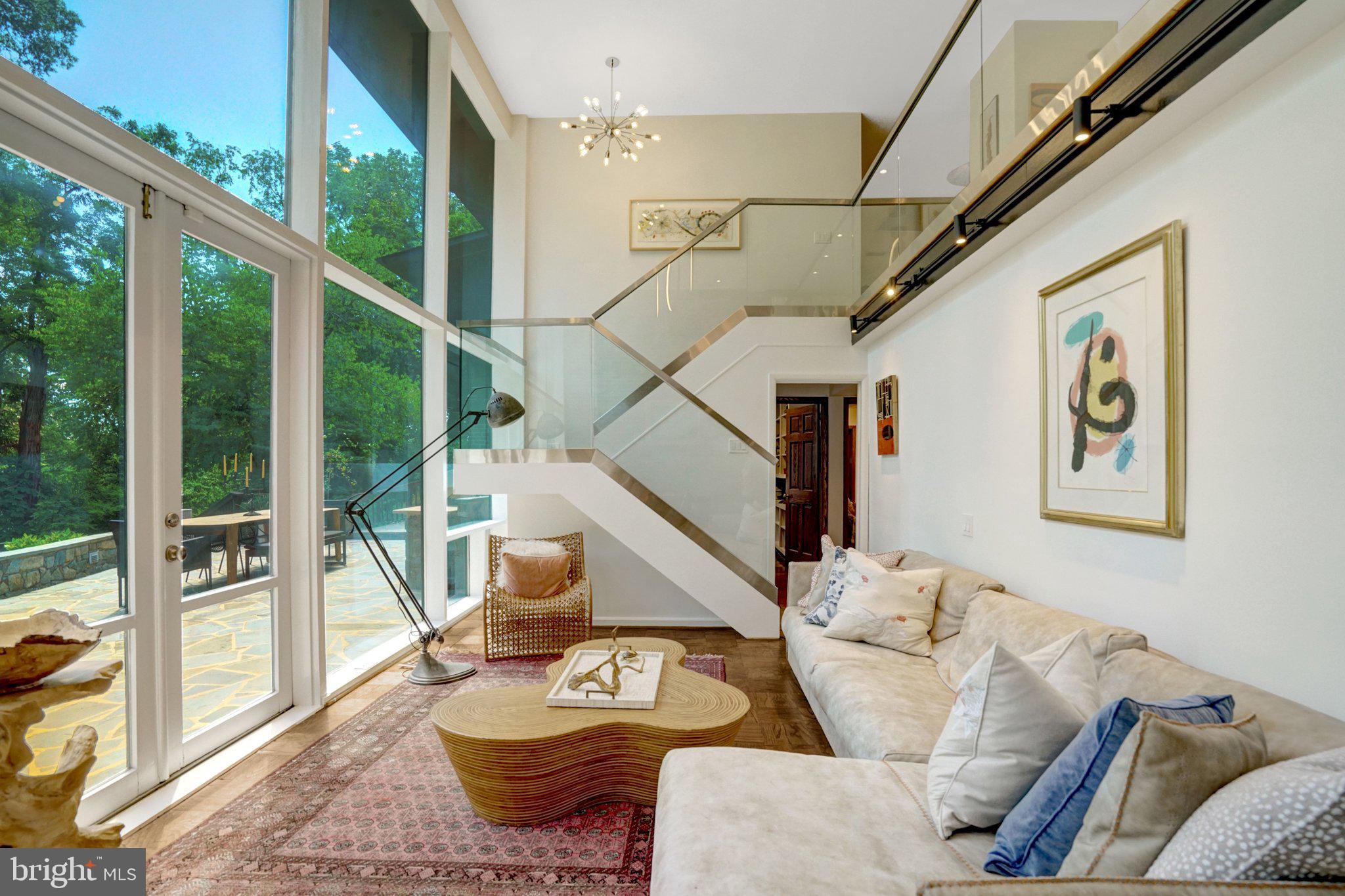 1927 Marthas Road Alexandria, VA 22307 - Photo 31 of 105 Statement staircase