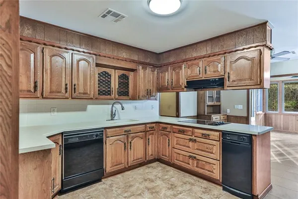 $225,000 | 1301 Crestwood Street, Coffeyville, KS 67337