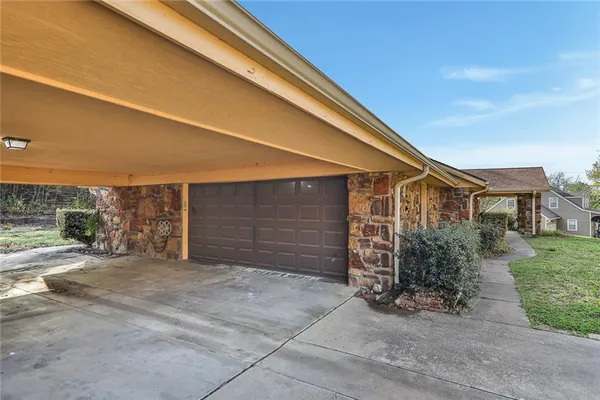 $225,000 | 1301 Crestwood Street, Coffeyville, KS 67337