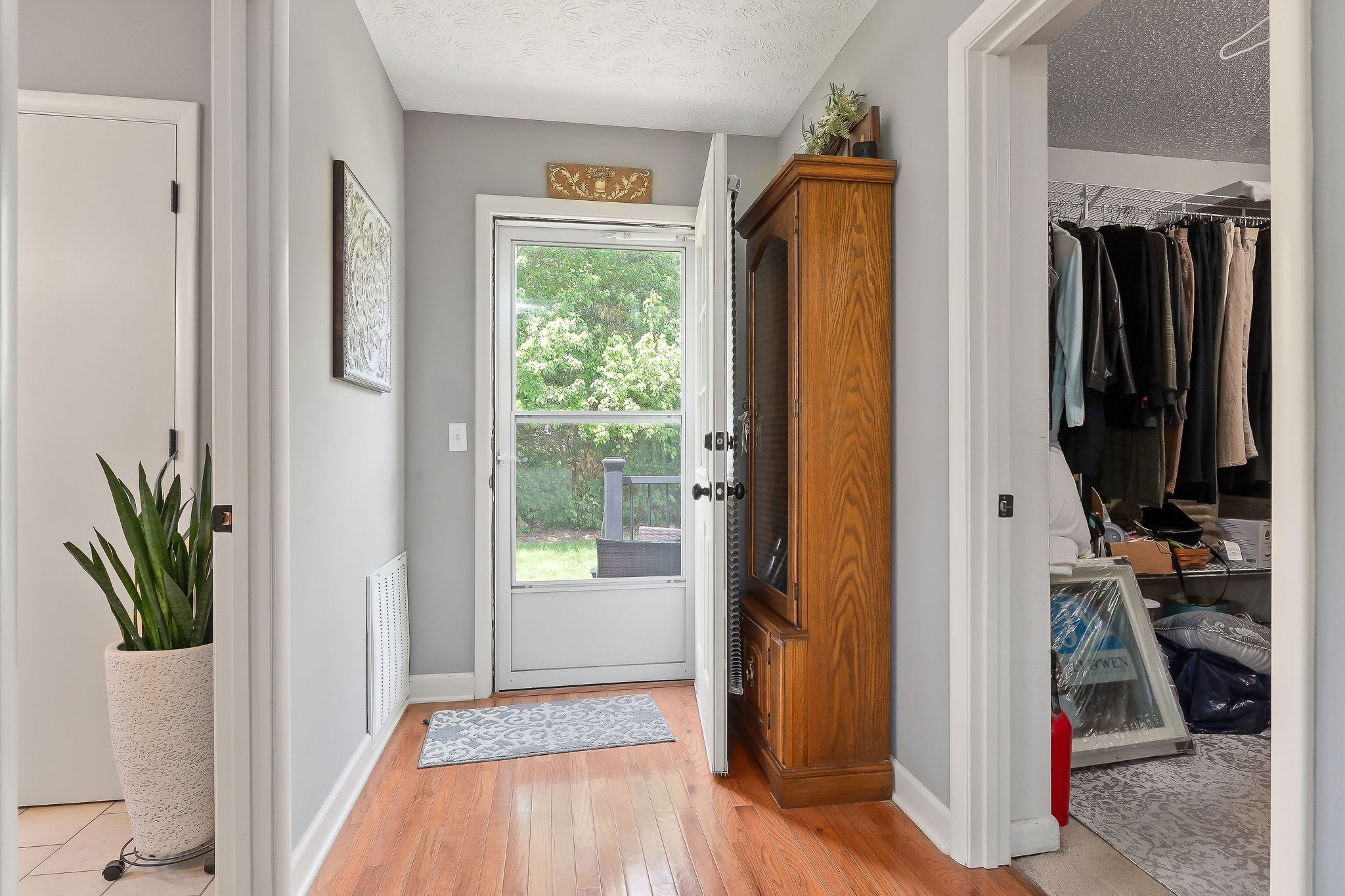 1051 Herman Lance Road Morrison, TN 37357 - Photo 18 of 57 a view of a hallway with closet and a window
