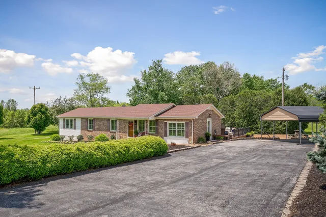 $1,250,000 | 1051 Herman Lance Road, Morrison, TN 37357