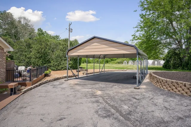 $1,250,000 | 1051 Herman Lance Road, Morrison, TN 37357