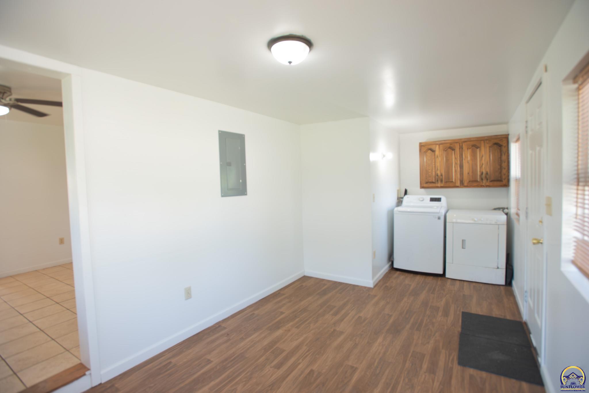 1106 Northwest Jackson Street Topeka, KS 66608 - Photo 15 of 21