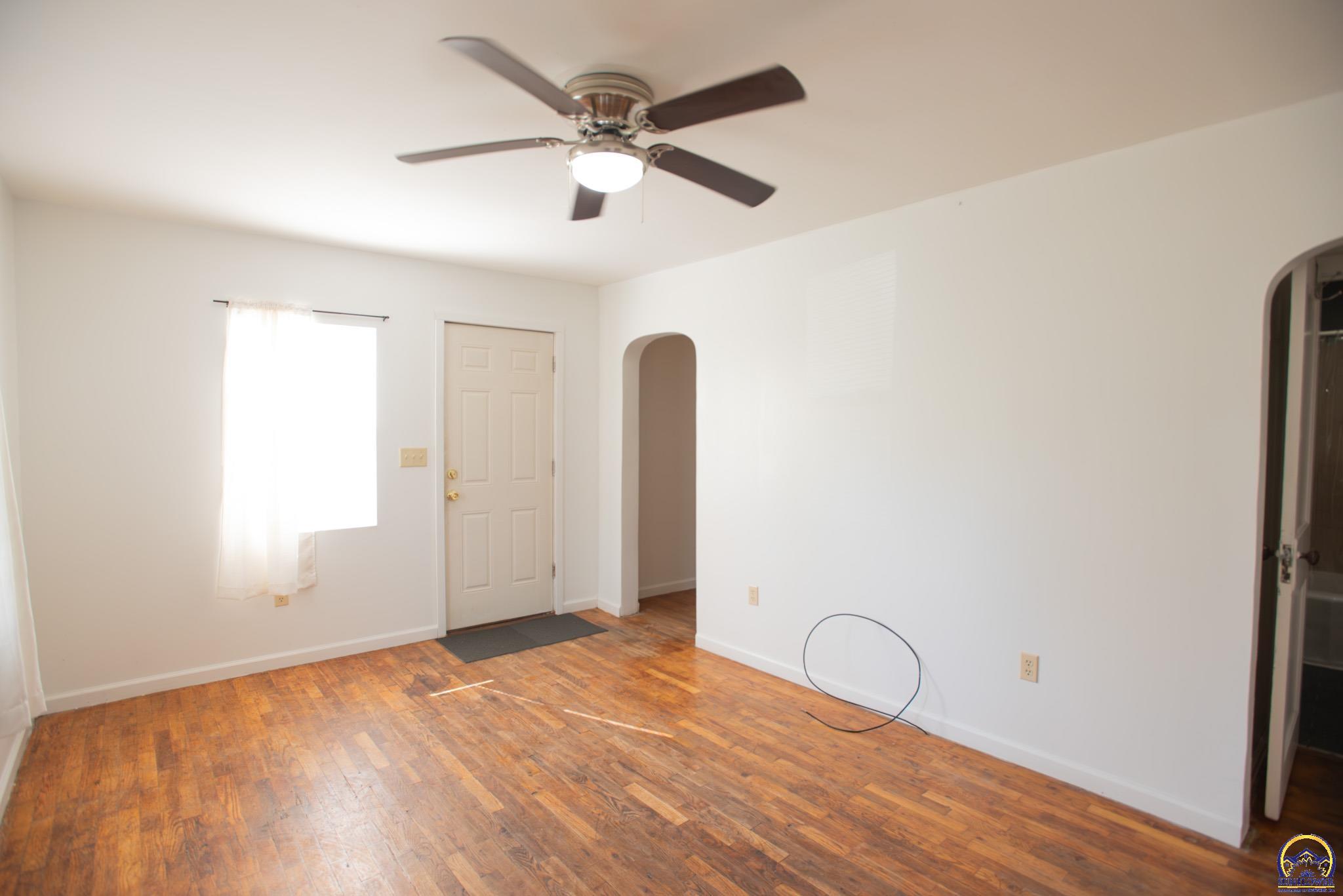 1106 Northwest Jackson Street Topeka, KS 66608 - Photo 7 of 21