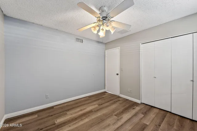 $2,400 | 5203 West Laurie Lane, Glendale, AZ 85302