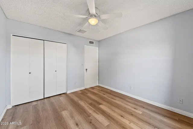 $2,400 | 5203 West Laurie Lane, Glendale, AZ 85302