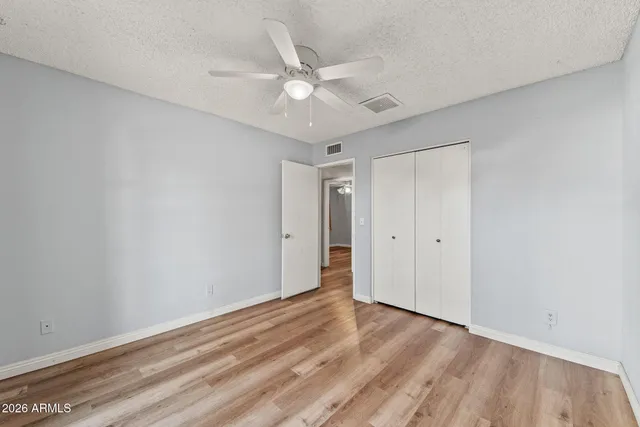 $2,400 | 5203 West Laurie Lane, Glendale, AZ 85302