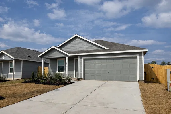 $1,850 | 15679 Plum Brk Drive, Conroe, TX 77303