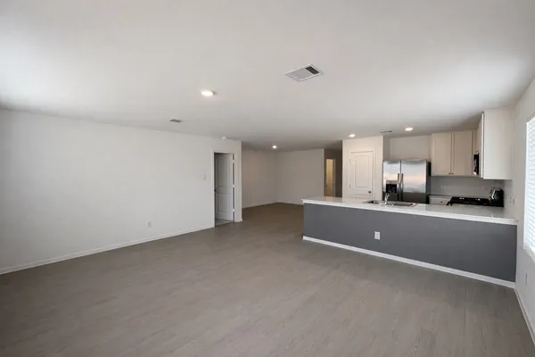 $1,850 | 15679 Plum Brk Drive, Conroe, TX 77303