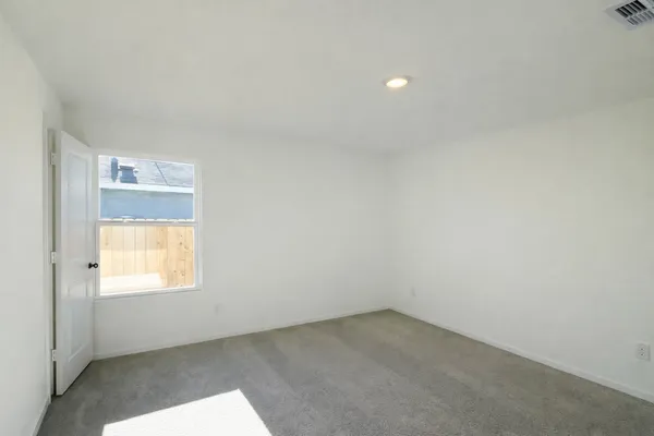 $1,850 | 15679 Plum Brk Drive, Conroe, TX 77303