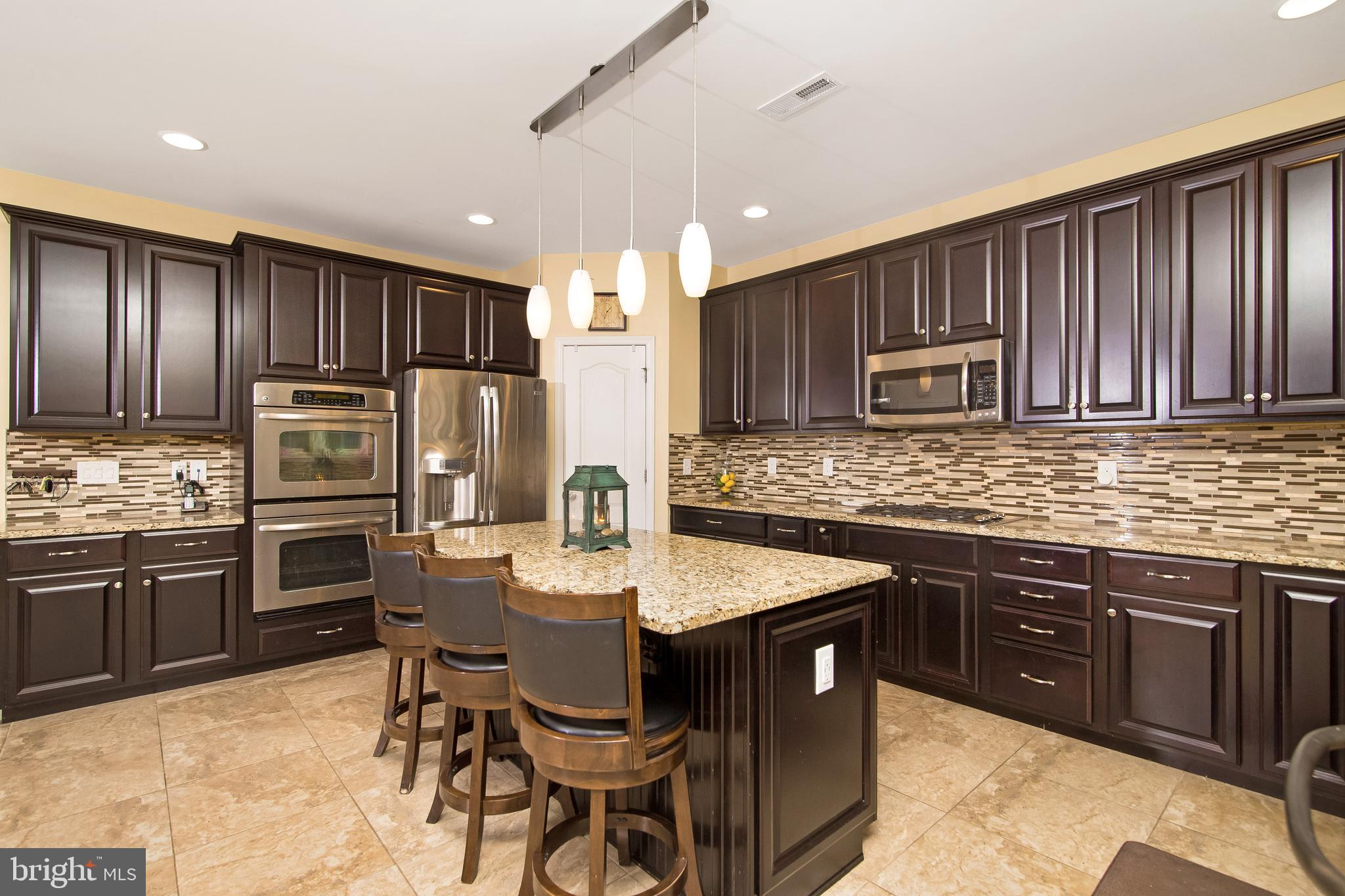 504 Windsor Road Mullica Hill, NJ 08062 - Photo 8 of 48 Gorgeous 42 " Expresso Cabinetry w/ so many extras