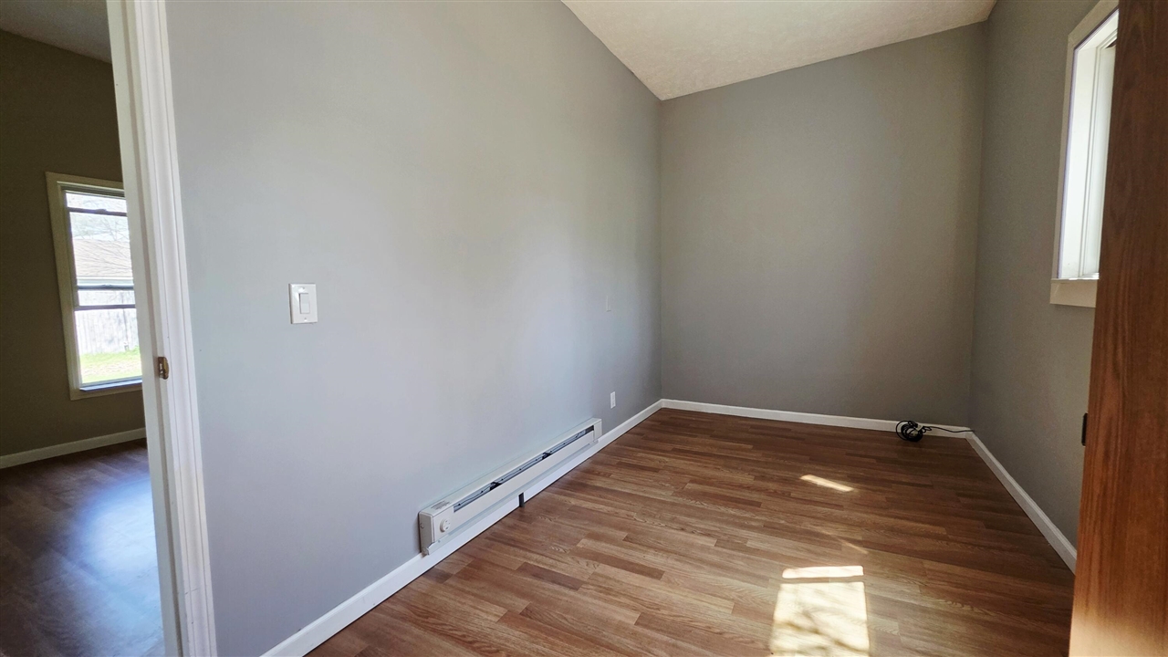 321 South 4th Street Edmore, MI 48829 - Photo 17 of 28
