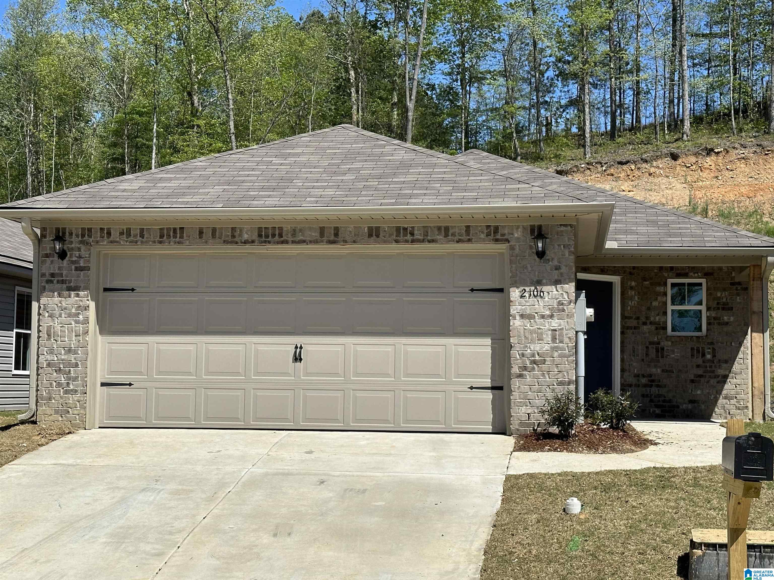 2106 Kilpatrick Lane Cullman, AL 35058 - Photo 2 of 24