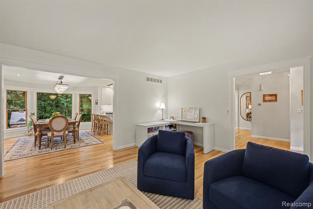 8265 Deerwood Road Clarkston, MI 48348 - Photo 9 of 50 Gallery Image 9