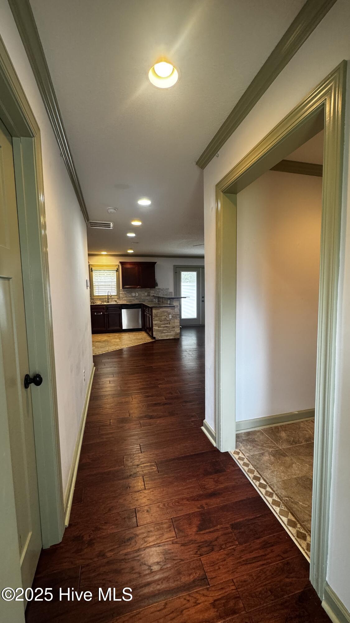 206 Kenan Loop Jacksonville, NC 28546 - Photo 2 of 17 IMG_7702