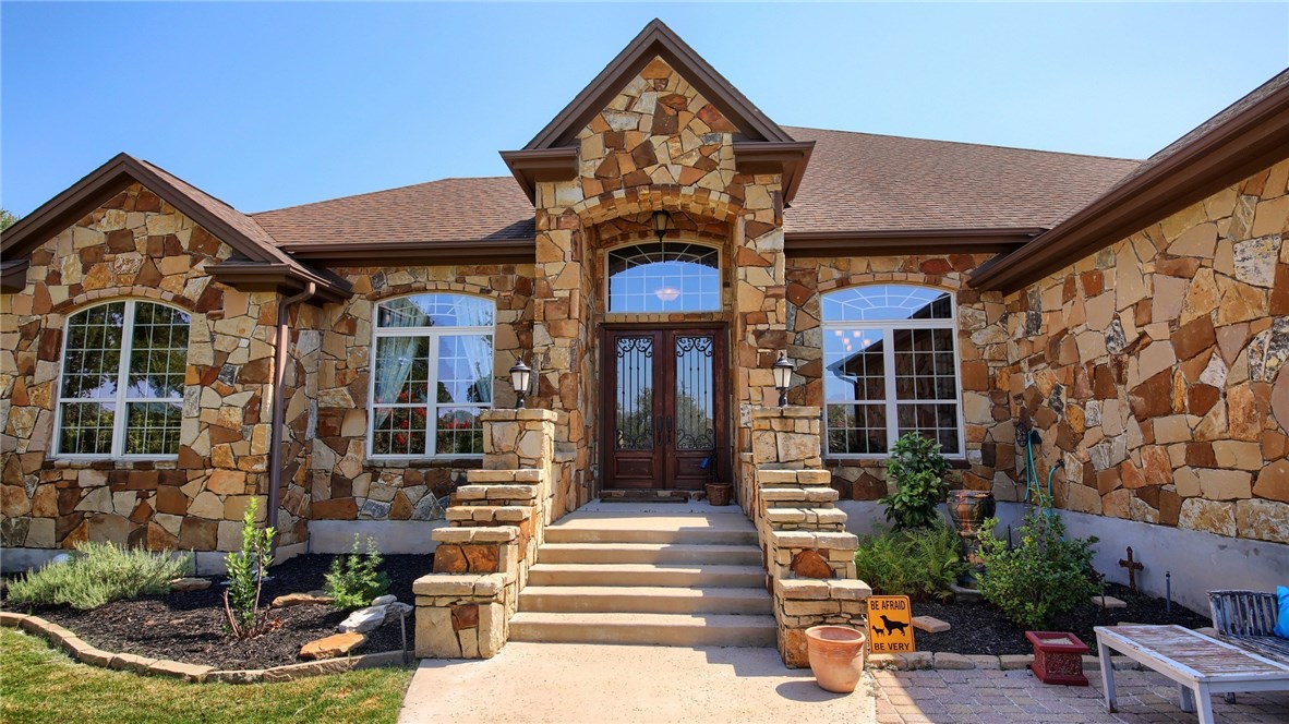105 Bella Vista Georgetown, TX 78633 - Photo 1 of 1 a front view of a house