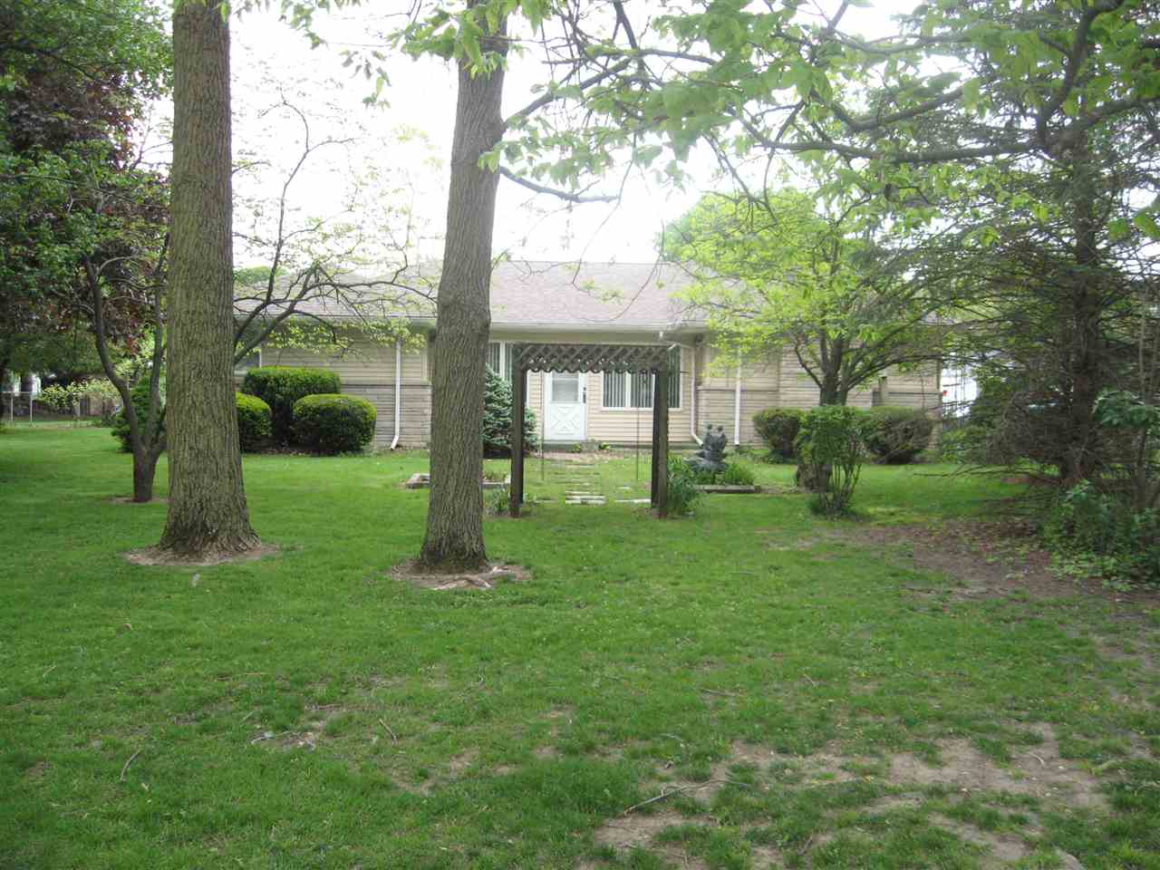 1637 South Sweetgum Road Rochester, IN 46975 - Photo 17 of 28 Gallery Image 17