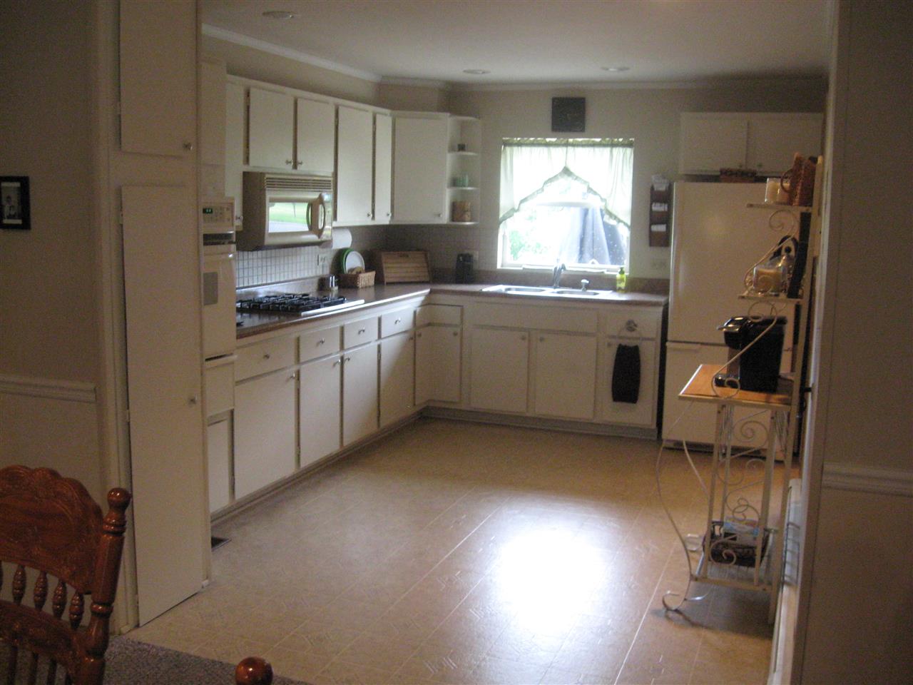 1637 South Sweetgum Road Rochester, IN 46975 - Photo 5 of 28 Gallery Image 5