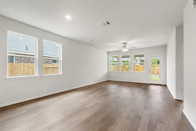 $326,990 | 4511 Pinehurst Trce Drive, Pinehurst, TX 77362