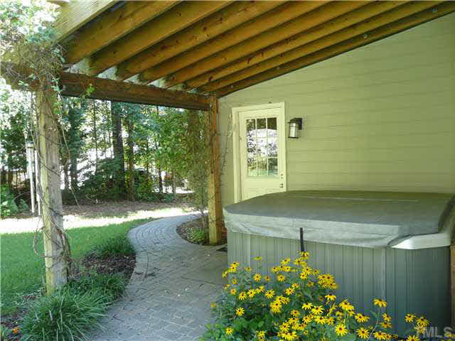 2637 Jasper Lane Raleigh, NC 27613 - Photo 22 of 25 Yard