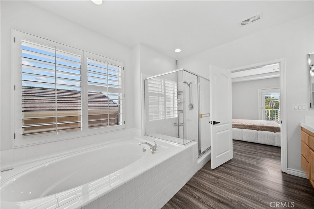 28251 Infinity Circle Saugus, CA 91390 - Photo 37 of 63 Gallery Image 37