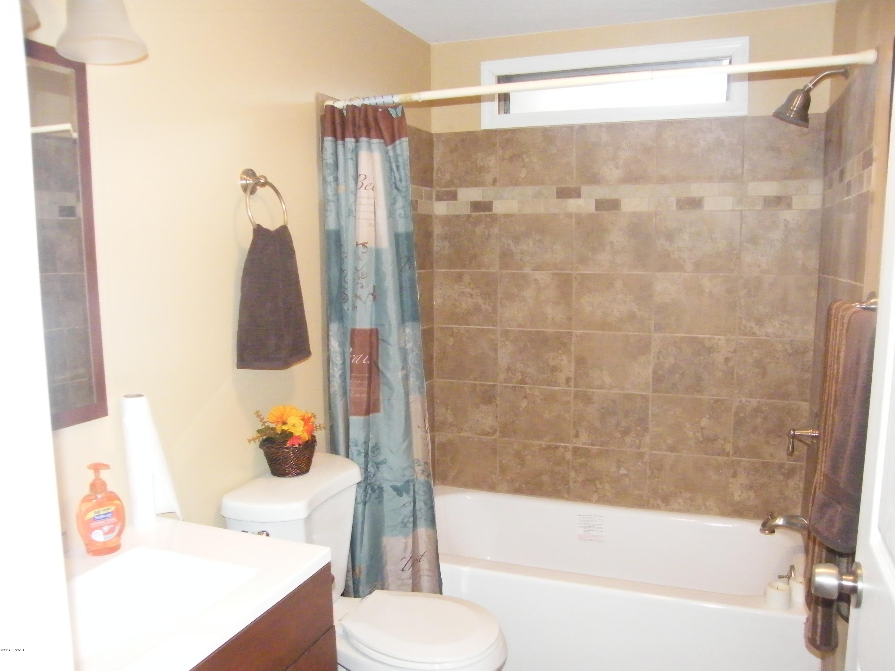 310 Rambling Way Milford, PA 18337 - Photo 16 of 21 Gallery Image 16