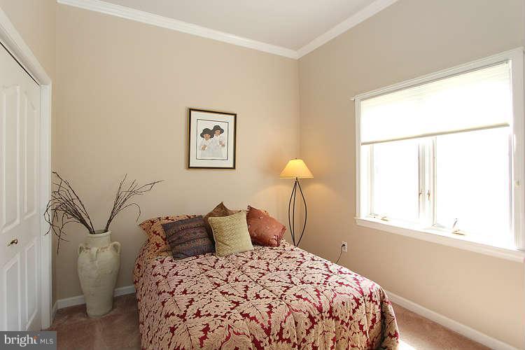21030 Woodfield Road Gaithersburg, MD 20882 - Photo 15 of 30 Bedroom