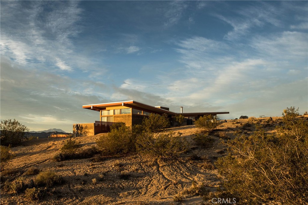 4981 Bonmar Road Yucca Valley, CA 92284 - Photo 3 of 42