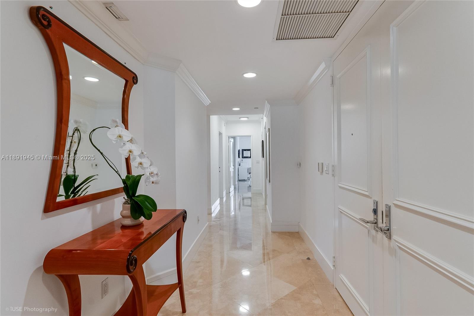 791 Crandon Boulevard, Unit 303 Key Biscayne, FL 33149 - Photo 14 of 25