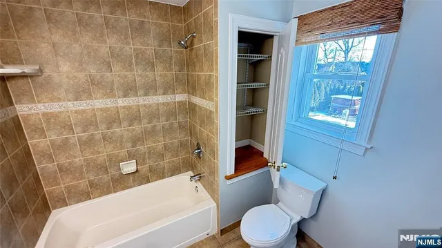 $2,600 | 56 Woodward Avenue, Rutherford, NJ 07070