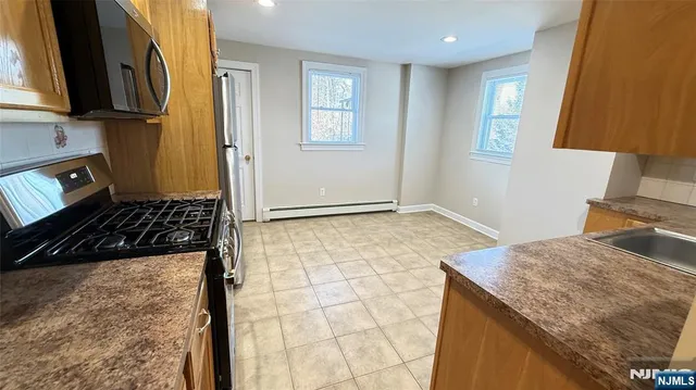 $2,600 | 56 Woodward Avenue, Rutherford, NJ 07070