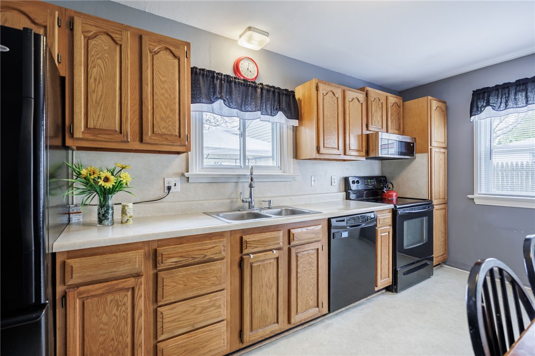 189 Cinnabar Road Irondequoit, NY 14617 - Photo 10 of 31