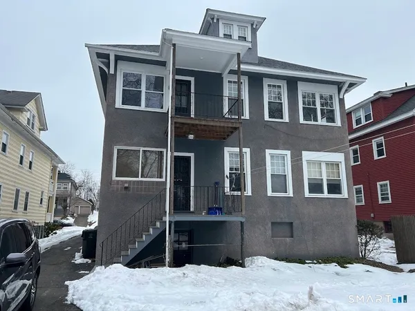 $1,800 | 108 Maplewood Avenue, West Hartford, CT 06119