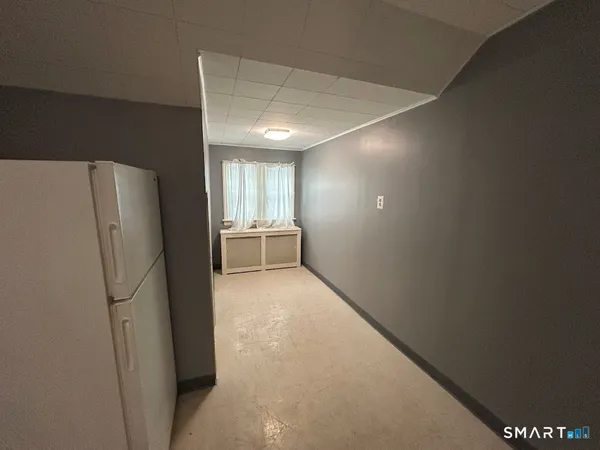 $1,800 | 108 Maplewood Avenue, West Hartford, CT 06119