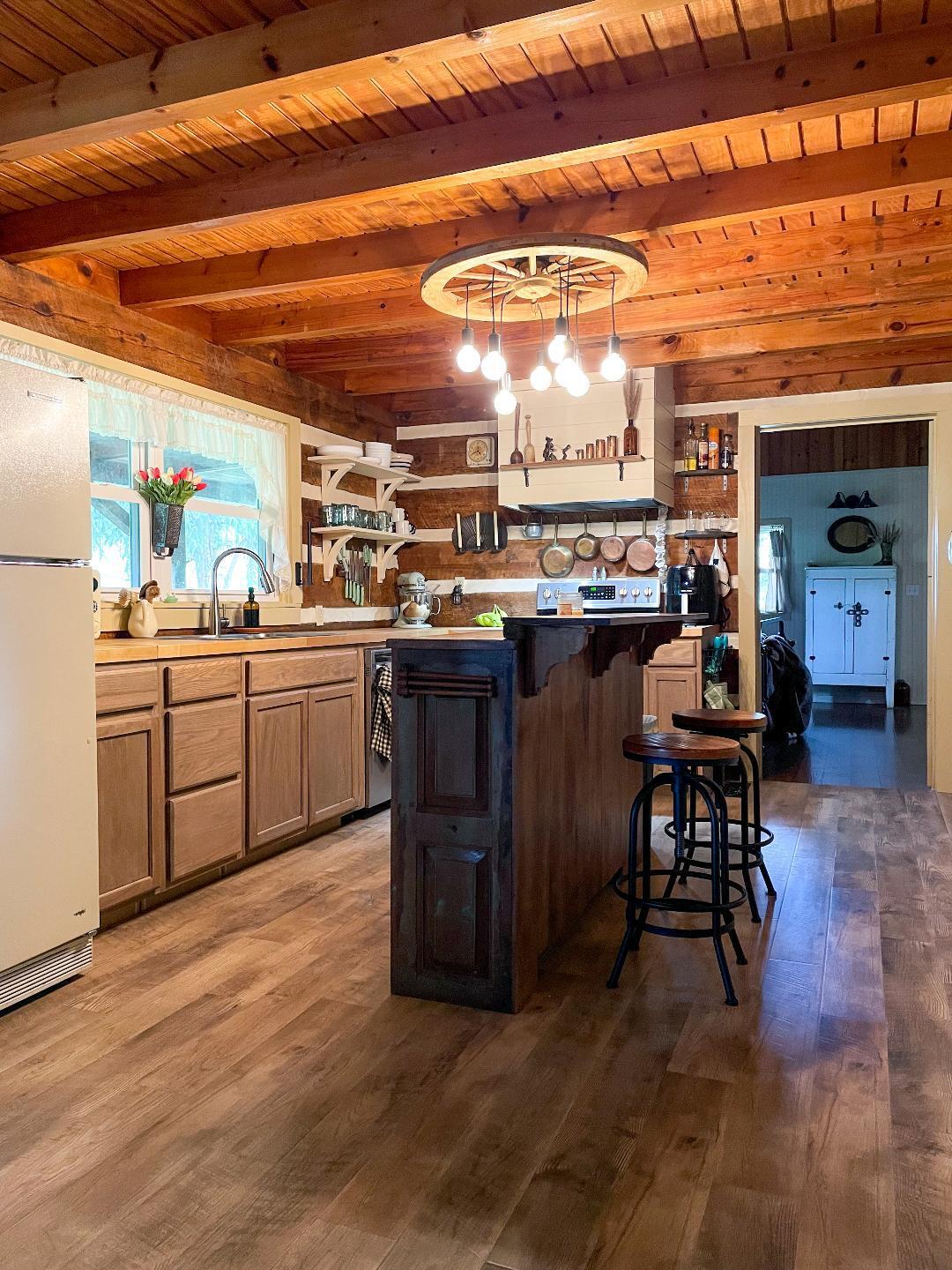 1910 Culbertson Road Greeneville, TN 37743 - Photo 9 of 89 image