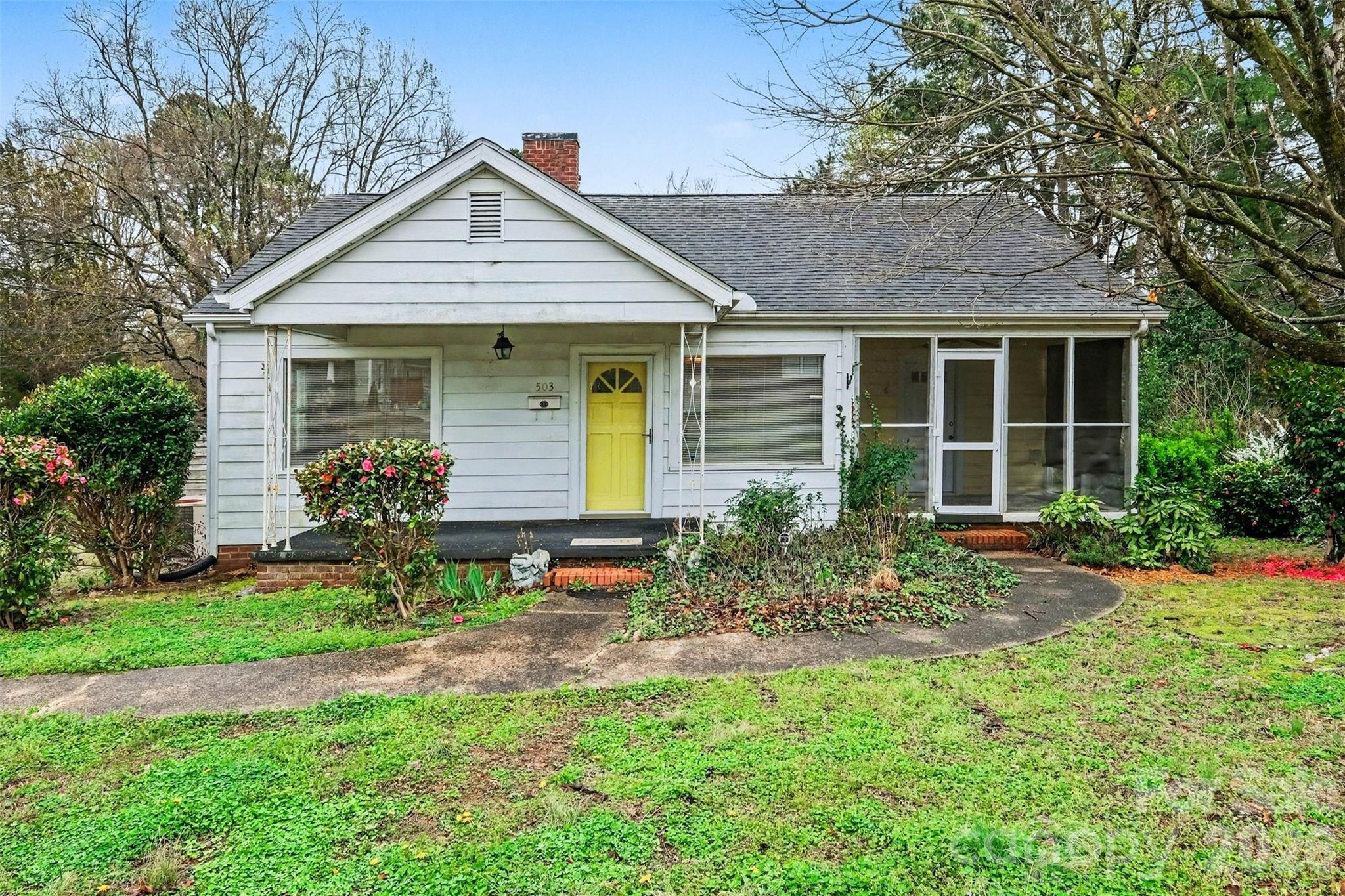 503 Rogers Lake Road Kannapolis, NC 28081 - Photo 2 of 26