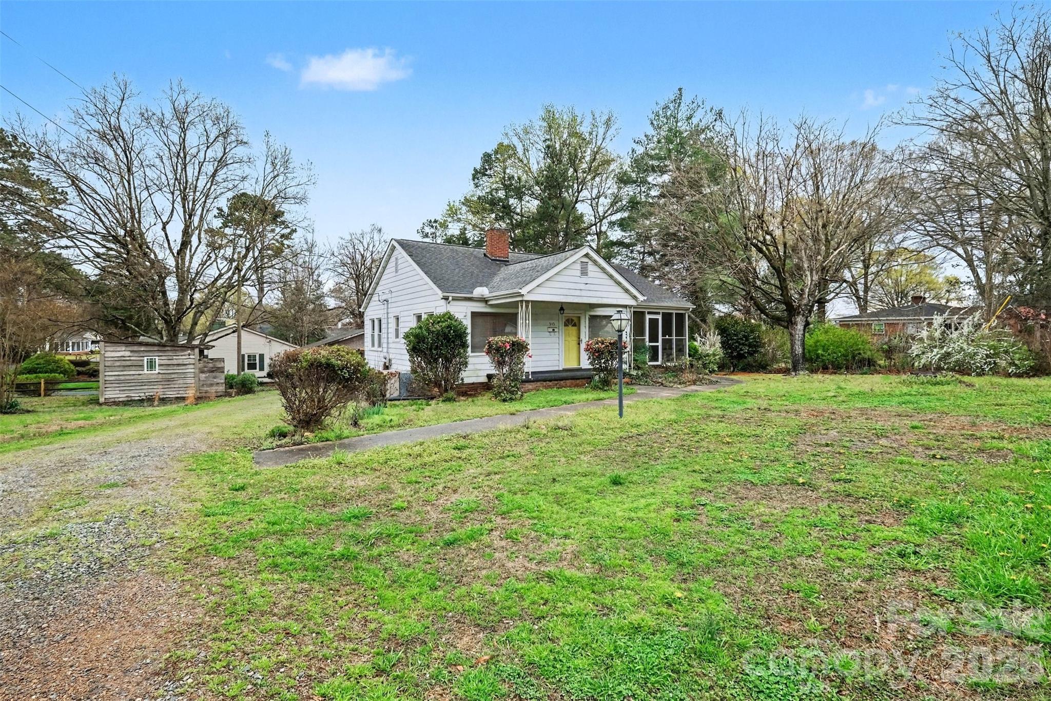 503 Rogers Lake Road Kannapolis, NC 28081 - Photo 4 of 26