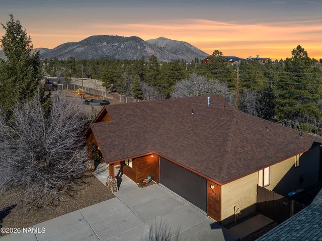 $737,000 | 744 North Locust Drive, Flagstaff, AZ 86001