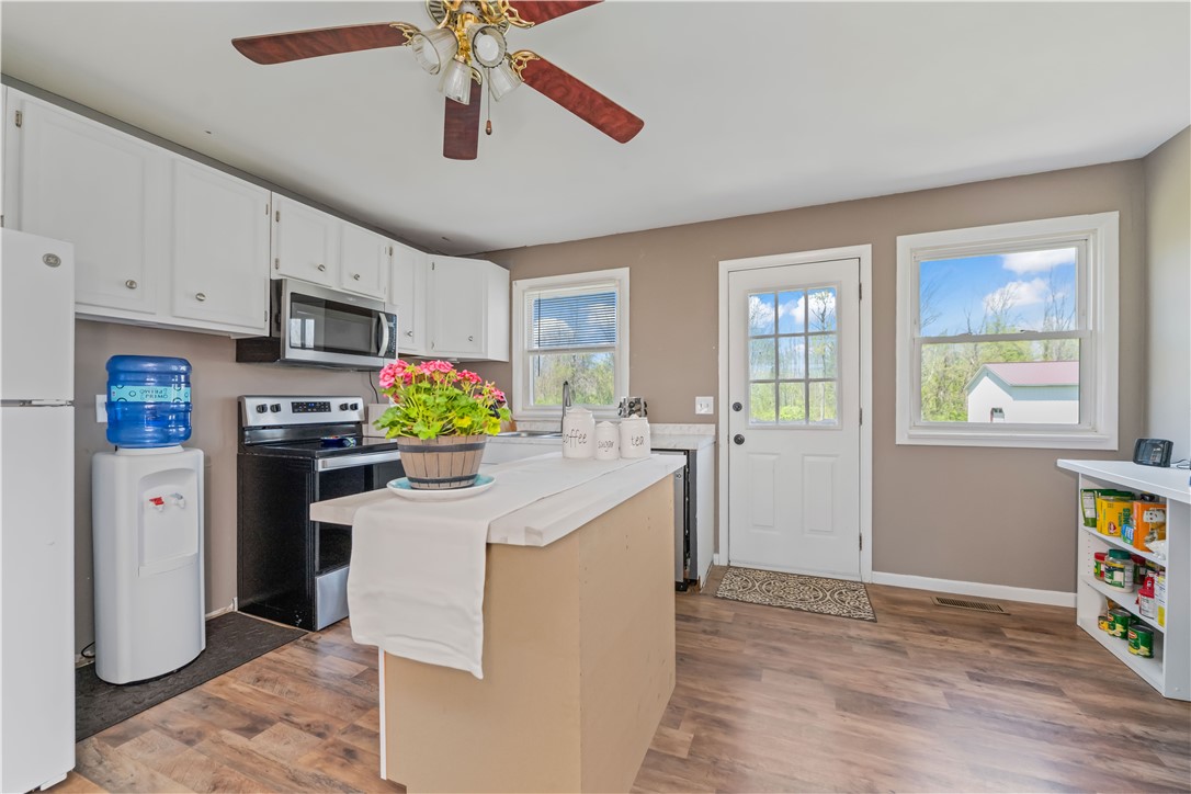 14965 Lakeshore Road Kent, NY 14477 - Photo 6 of 19