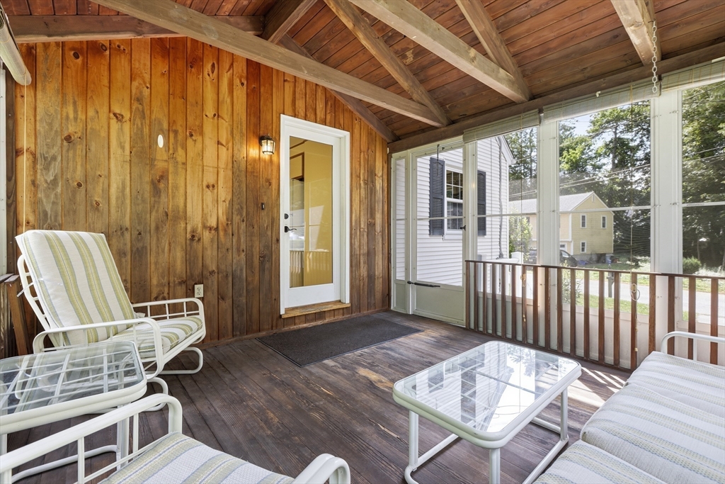 12 Hemlock Road Westford, MA 01886 - Photo 3 of 37